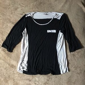 B&W 3/4 sleeve top